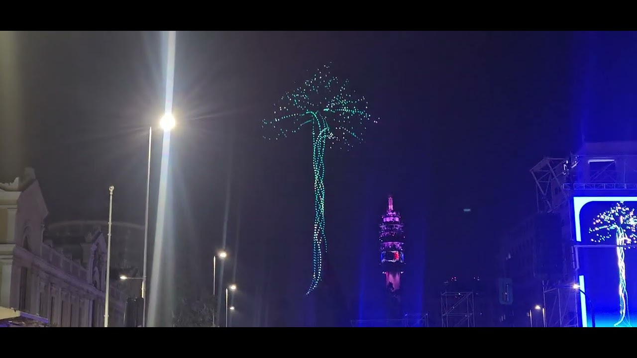Show de drones en la torre entel chile año nuevo 2026