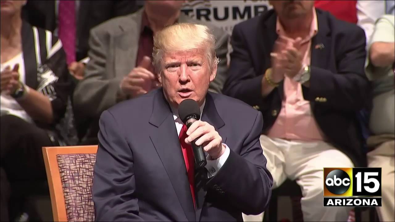 Donald Trump reacts to President Obama's lackluster China arrival