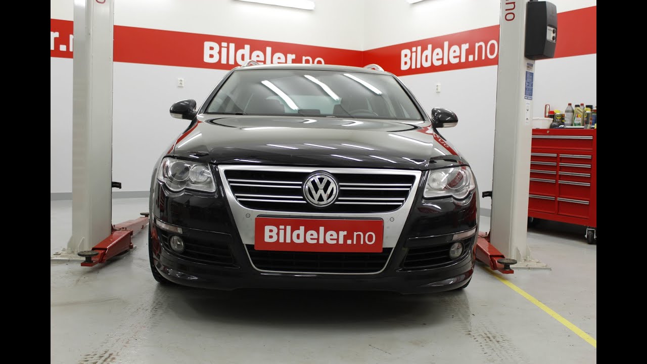 VW Passat: Hvordan bytte &oslash;vre b&aelig;rebru i bakstilling - 2005 til 2011 mod. (3C)