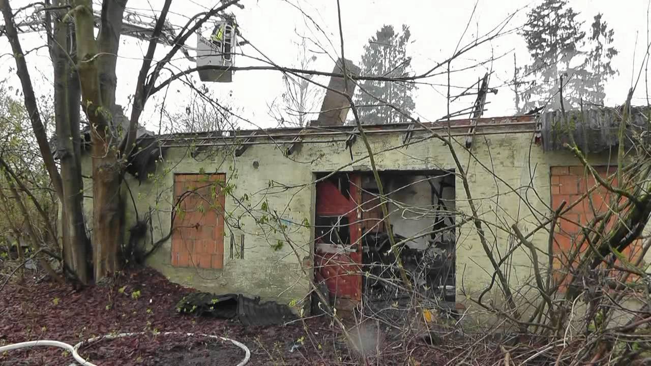 Laupheim - Brand leerstehendes Geb&auml;ude