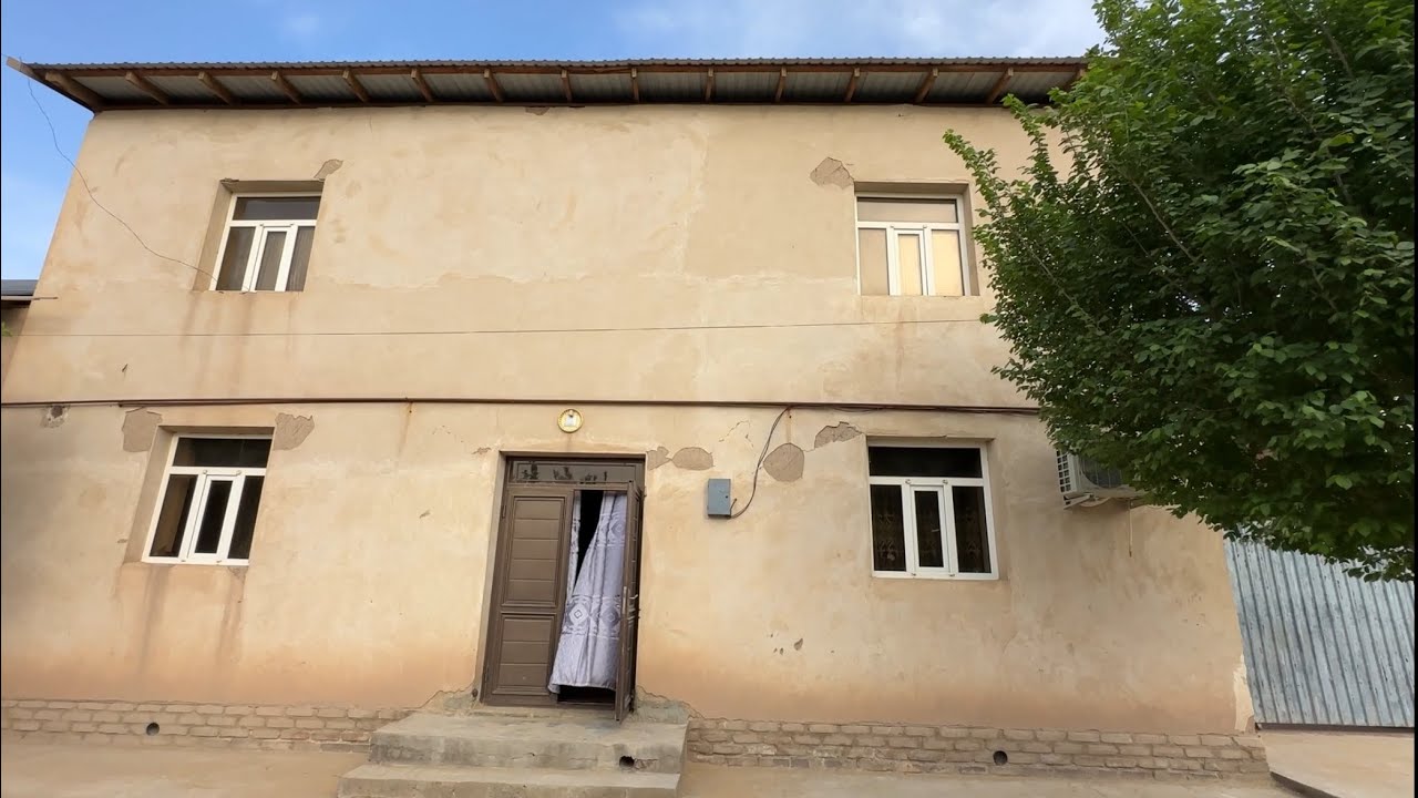 YANGIARIQ MARKAZIDA ZUDLIK BILAN 2,2 SOTIQDA JOYLASHGAN XOVLI JOY SOTILADI!