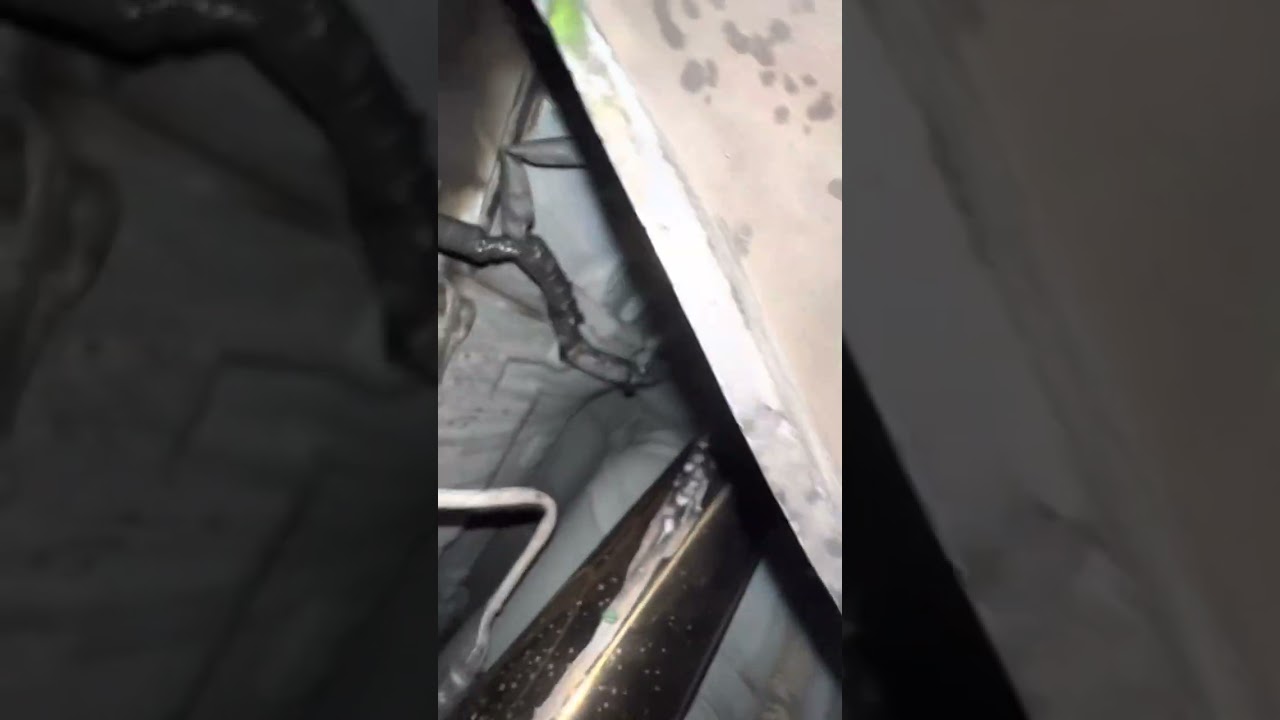 G35 hr coolant leak