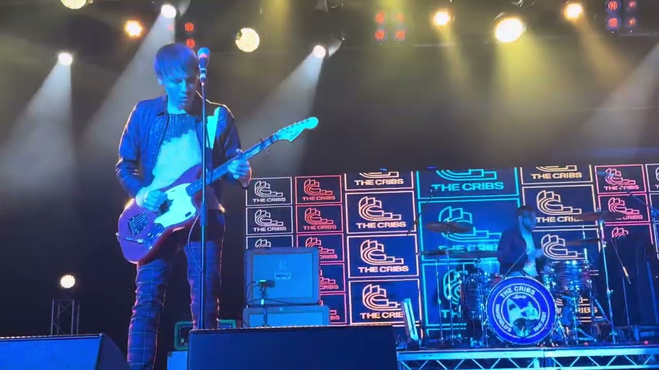 The Cribs - Glitters Like Gold - Rockaway Beach, Bognor Regis - 7th January 2024