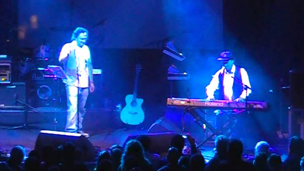 No Love Lost by Paul Menel, Martin Orford & Steve Harris (Leamington Spa, 05/05/2012)