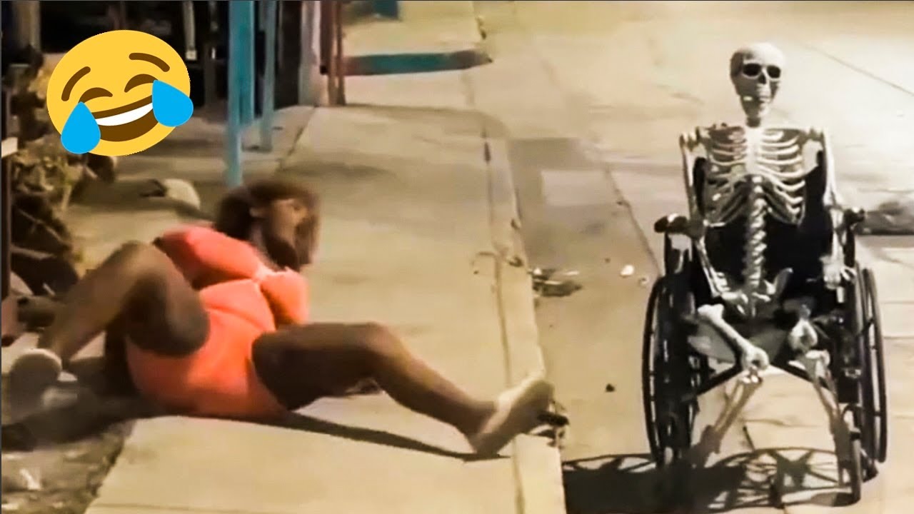 TRY NOT TO LAUGH 😂 Best Funny Moment 😆😅 Memes PART 1