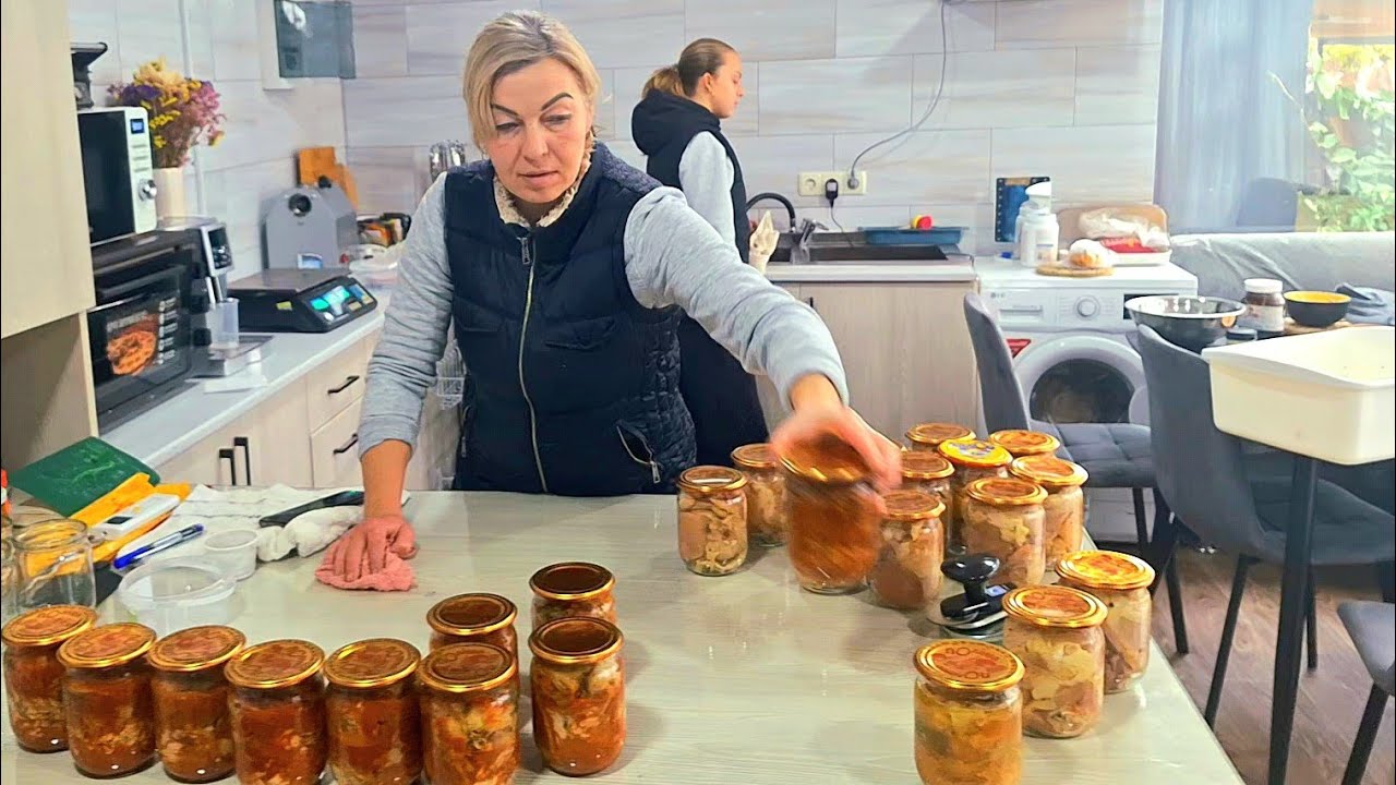Закатай рукава,якщо хо бабла‼️Консерва з товстолоба,тушонка з курки,ціни космос❓️Моя♥️ родина💙💛