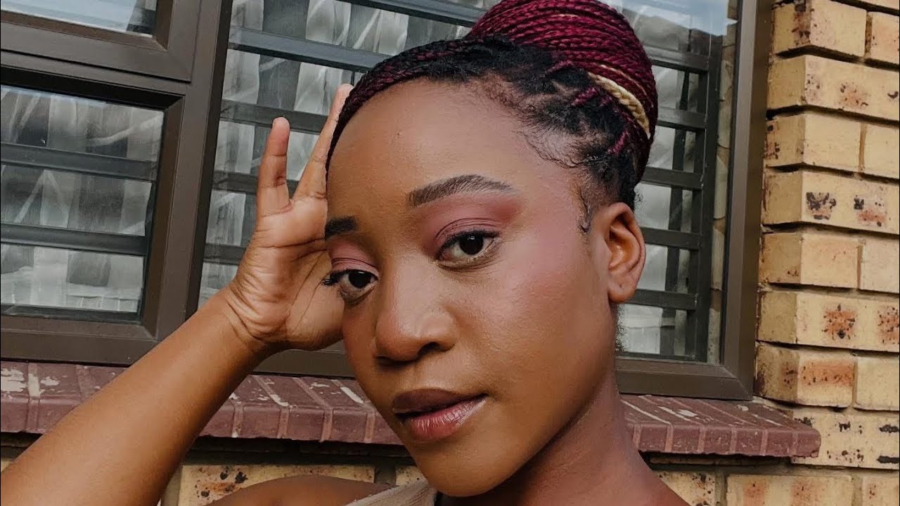 My first YouTube video | How I do my makeup💄| basic glam💋