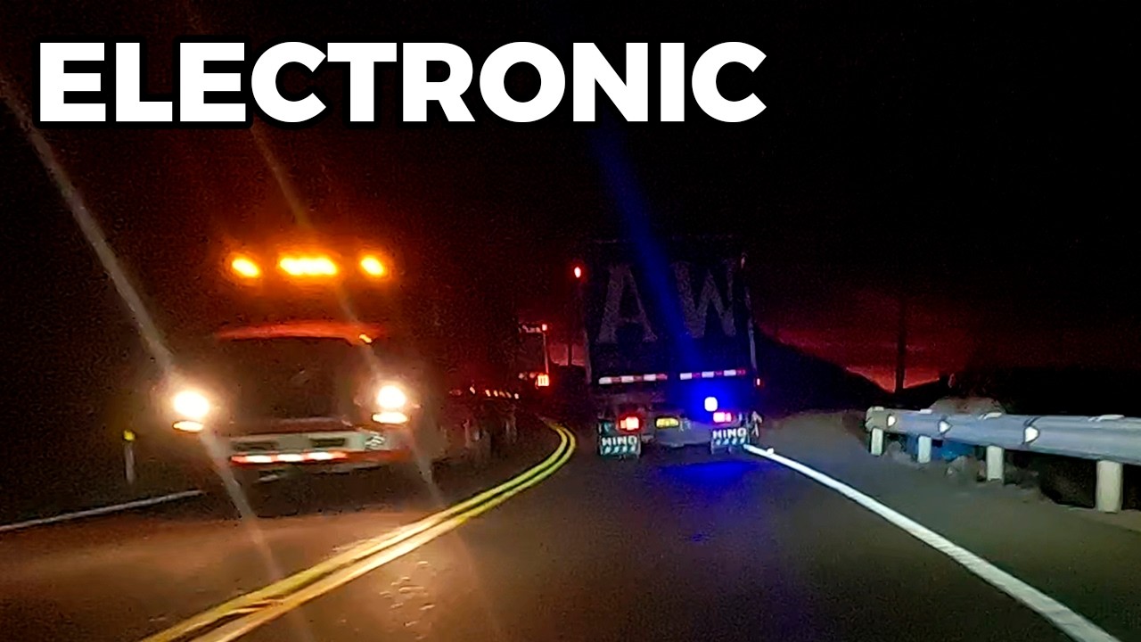 Electronic Techno | Night Dual-Lane Road | 1H 1MIN