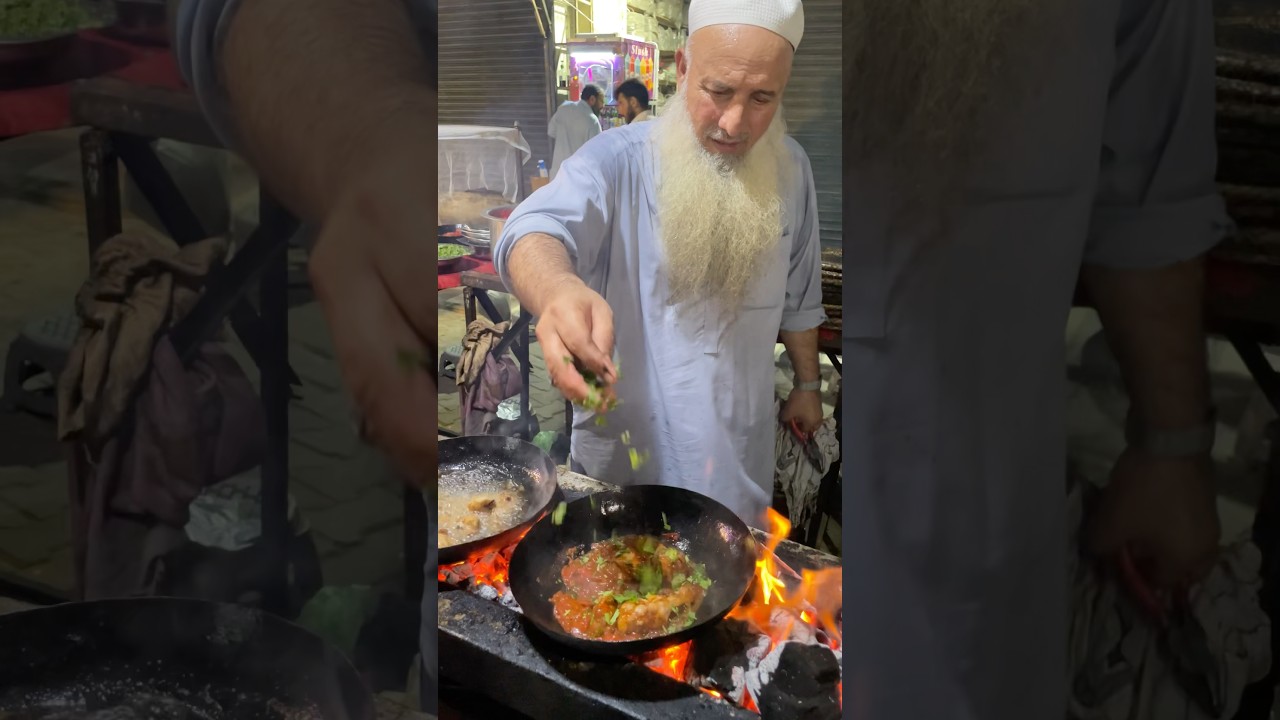 Night Famous Dhaba Baba G&rsquo;s Authentic Shinwari Chicken Karahi | Peshawar Food Diaries X
