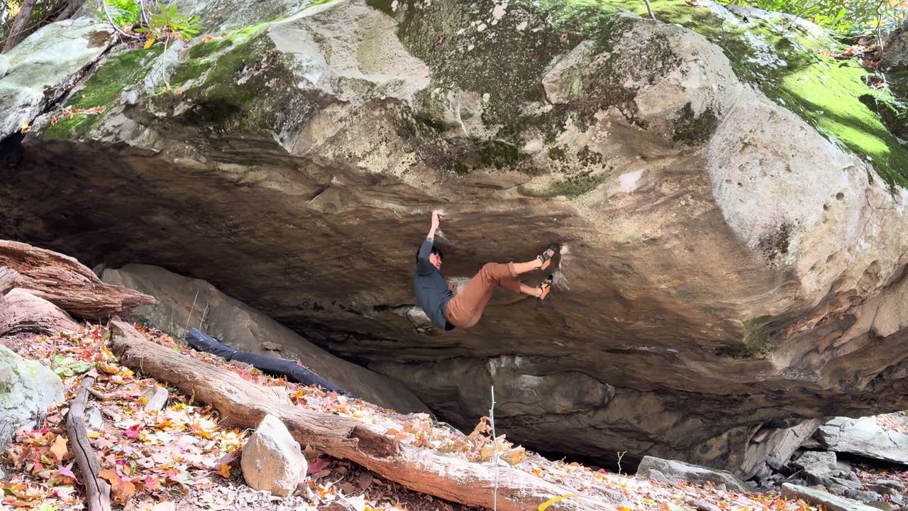 Coopers Rock Bouldering - Cannon Fodder Sit V10/11