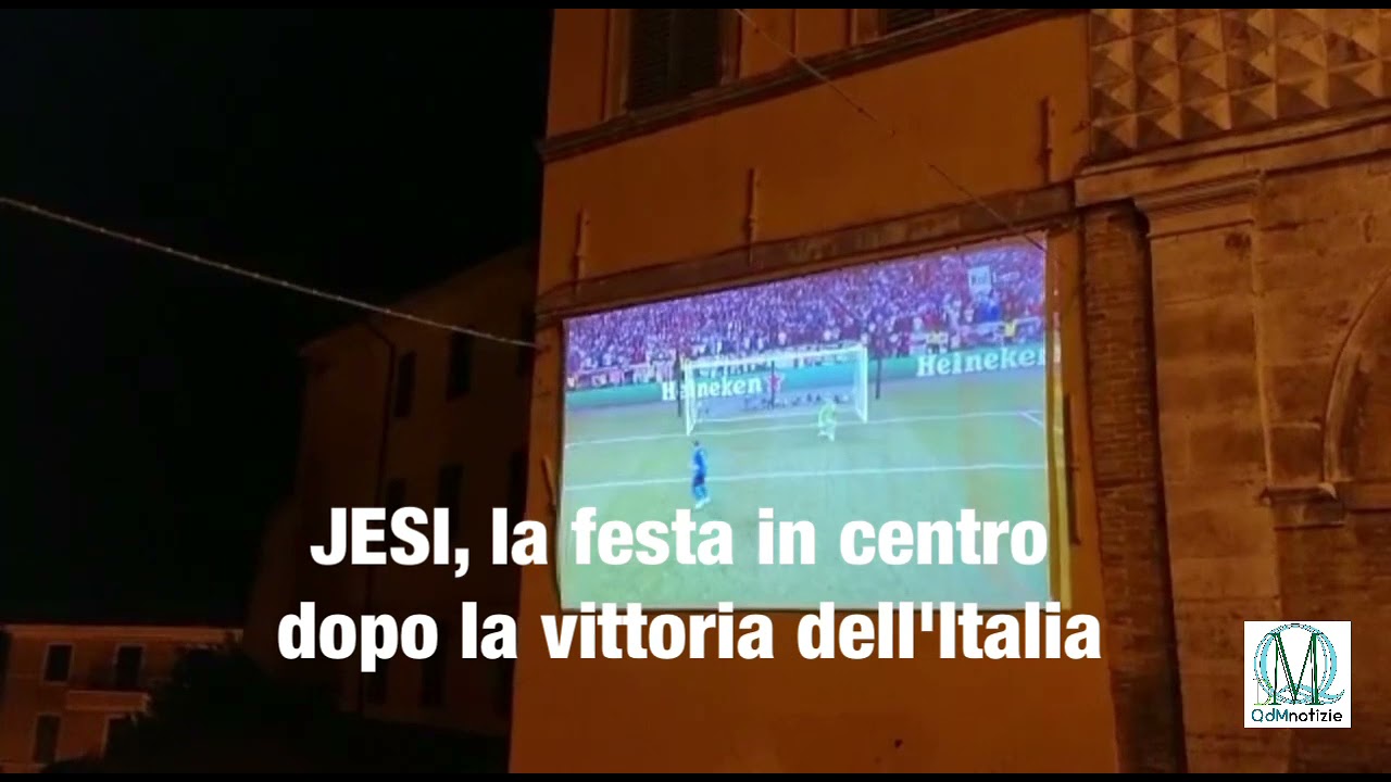 JESI, la festa in centro dopo la vittoria dell'Italia