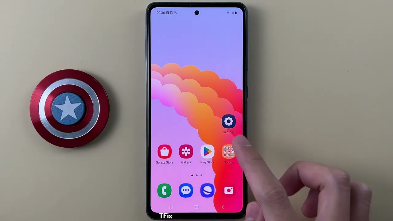 Automatically add spaces when selecting from text prediction on Samsung A52 Android 13