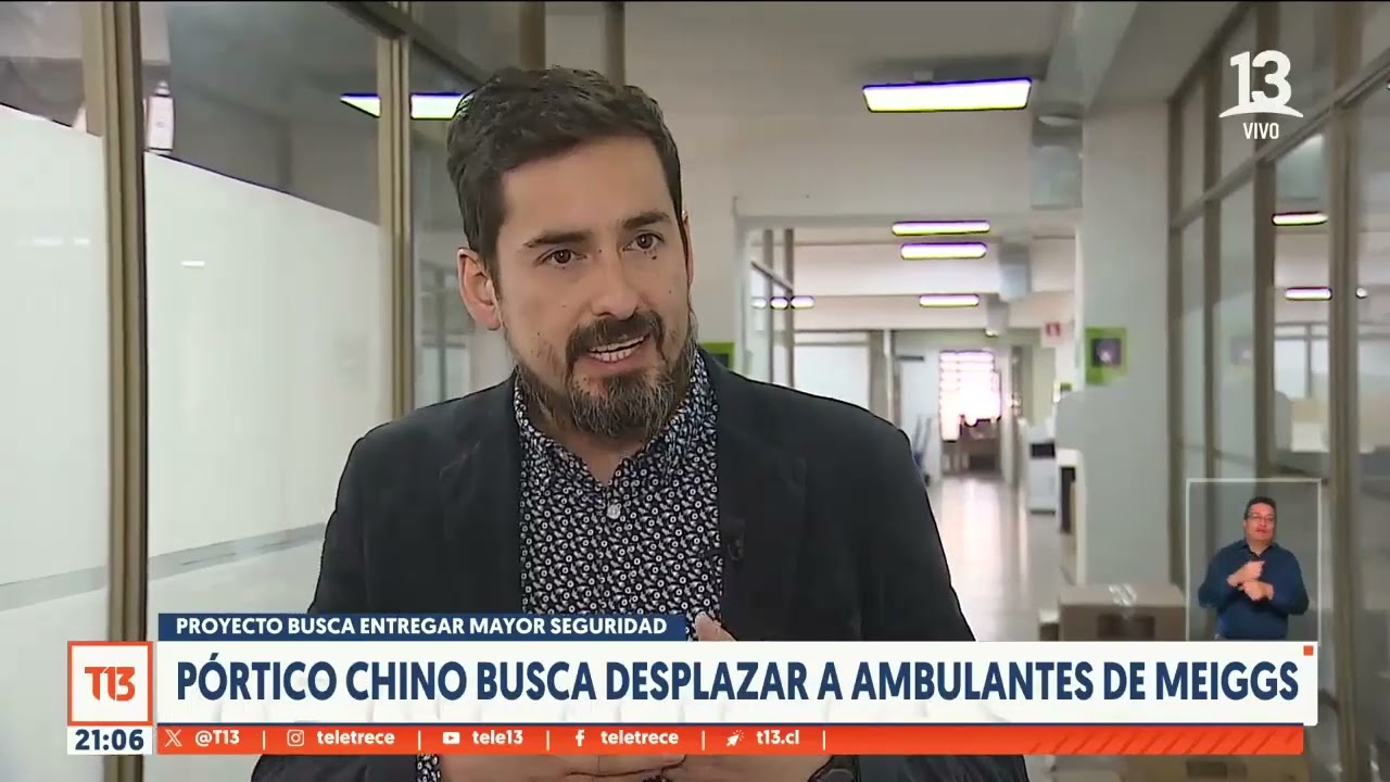 Pórtico chino busca desplazar a ambulantes de Meiggs