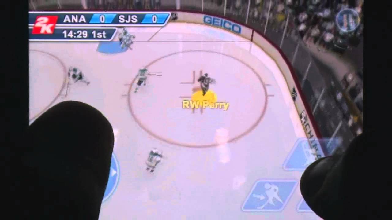 2K Sports NHL 2K11 iPhone Gameplay Review - AppSpy.com