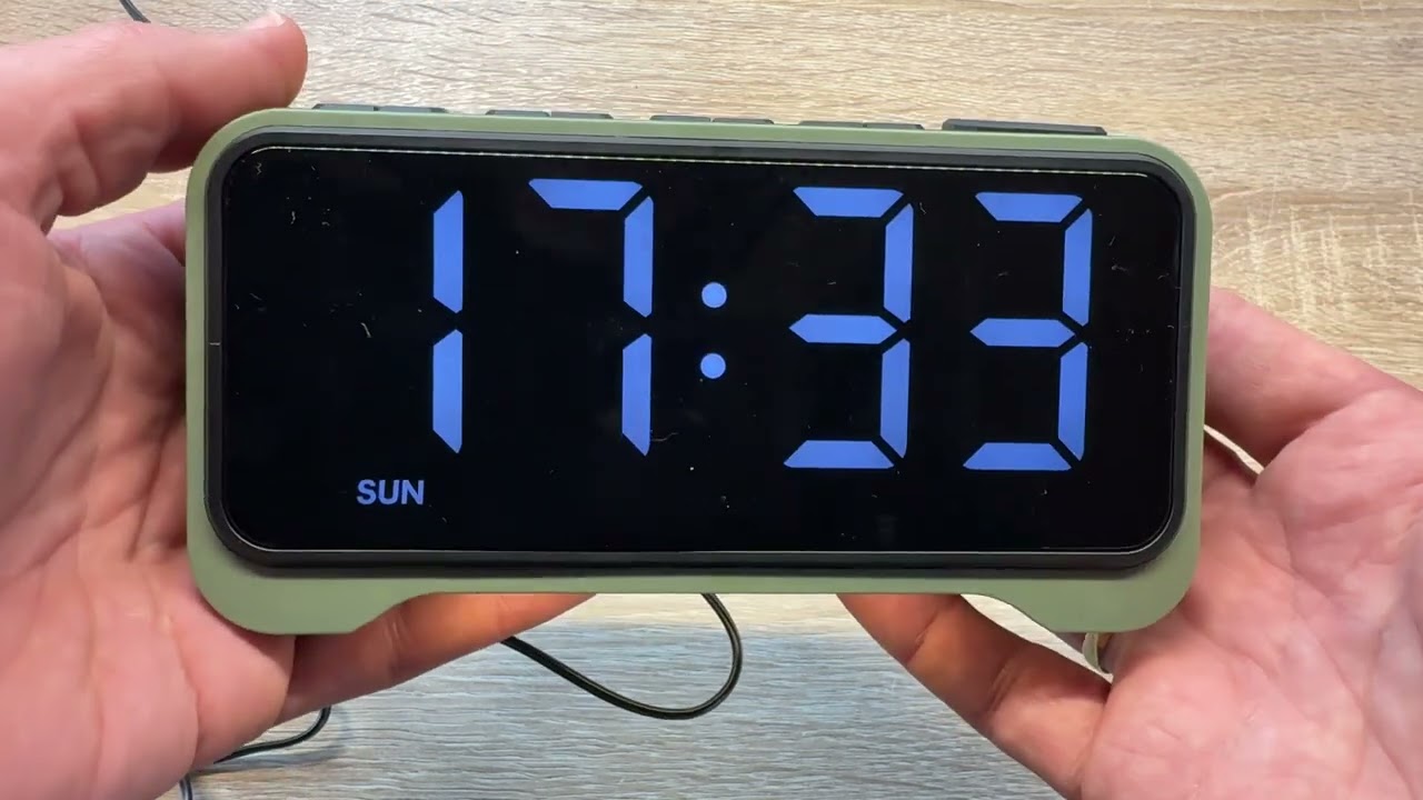 ROCAM Digitaler USB Wecker mit große LED-Anzeige, Digital Uhr, Wochenendmodus Unboxing und Anleitung
