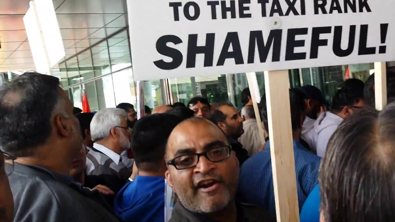 #wheresmytaxi March & Demo Nottingham City Council offices 6
