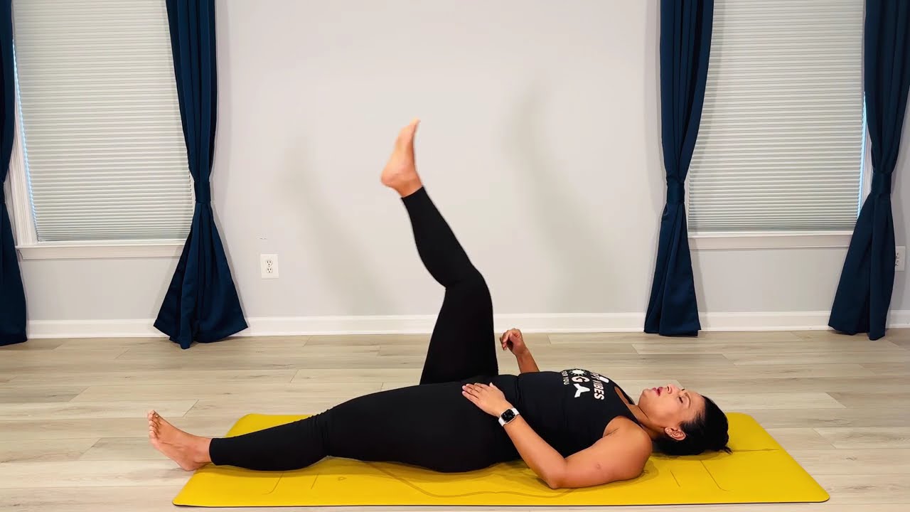 Morning stretch flow 🙏🏽 for achy joints and a fresh start 