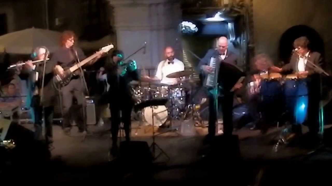 Feria y Fiestas 2013 Concierto de la troupe de la merce (3)