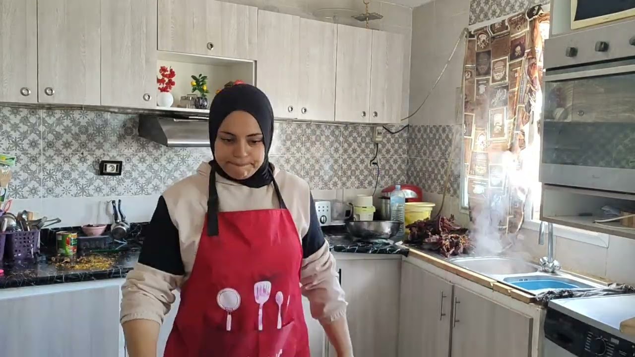 فرشت داري بالجديد 🥹 عديت فيها نصف النهار 🤔 حضرت هريسة عربي 🌶️🌶️ فرفوشة 🌿🌿.......