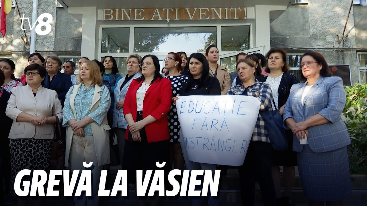 Grevă la Văsieni. Profesorii nu vor mai veni la ore până nu se redeschide clasa a X-a