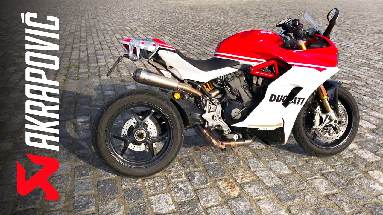 Akrapovic Full System on a Ducati SuperSport S