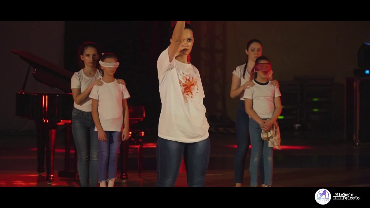 -Non mi avete fatto niente- Meta e Moro . Coreografia Paola Caso
