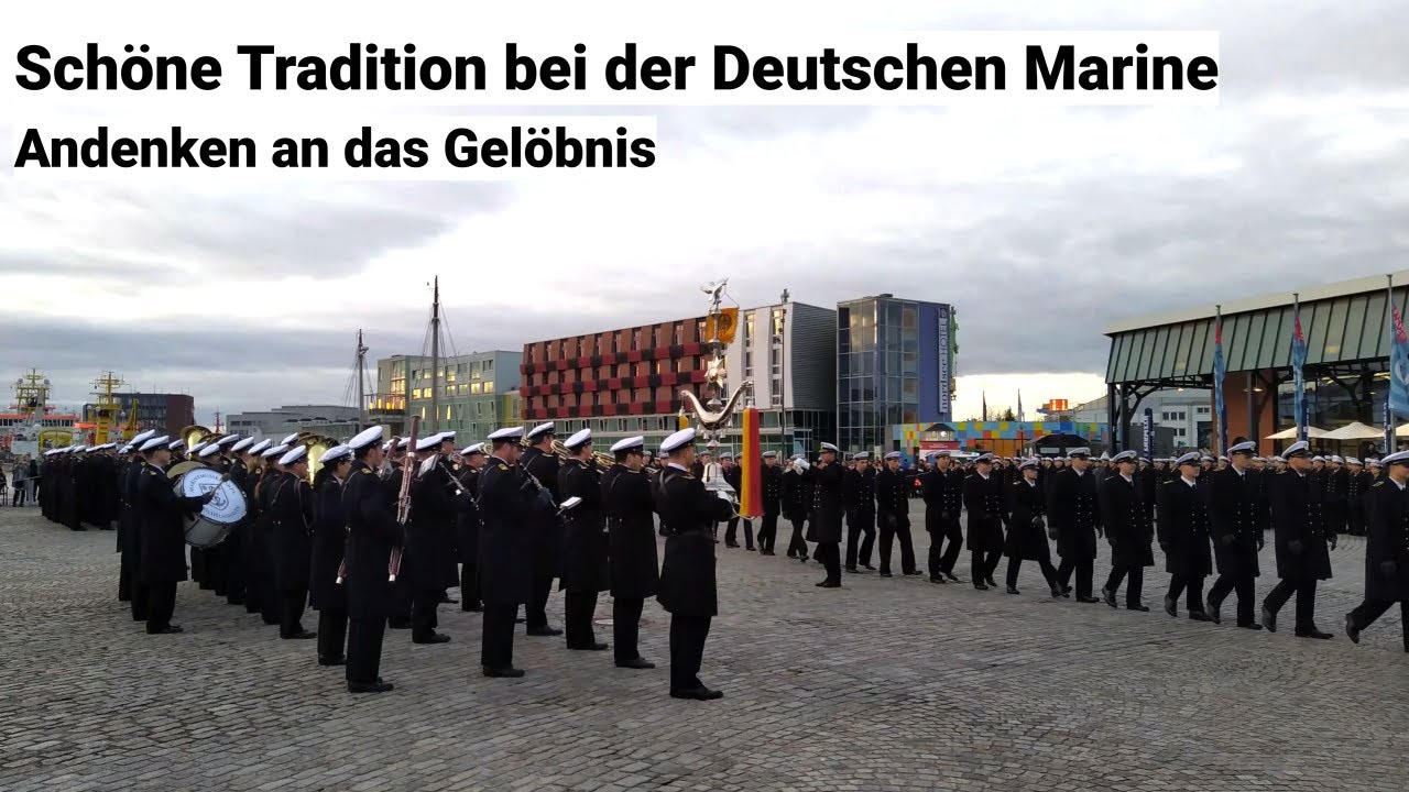 Coinempfang an der Marineoperationsschule: Andenken an das Feierliche Gelöbnis mit Seeadler Marsch