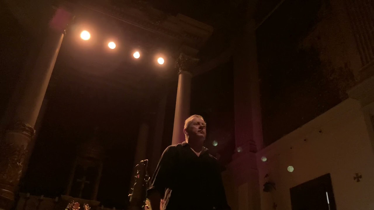 Luka Bloom - I’ll Walk Beside You (acapella & acoustic) - Live at de Duif