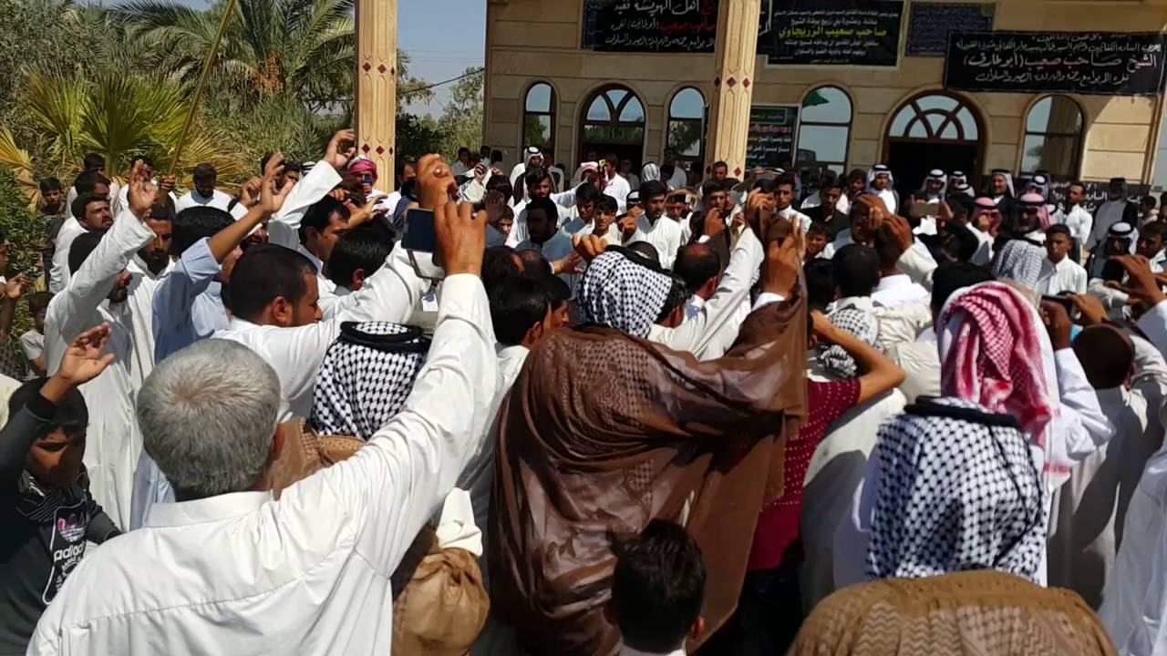 هوسات يوم العيد في مضيف المرحوم الشيخ صاحب آل صعيب  ( ابوطارق )