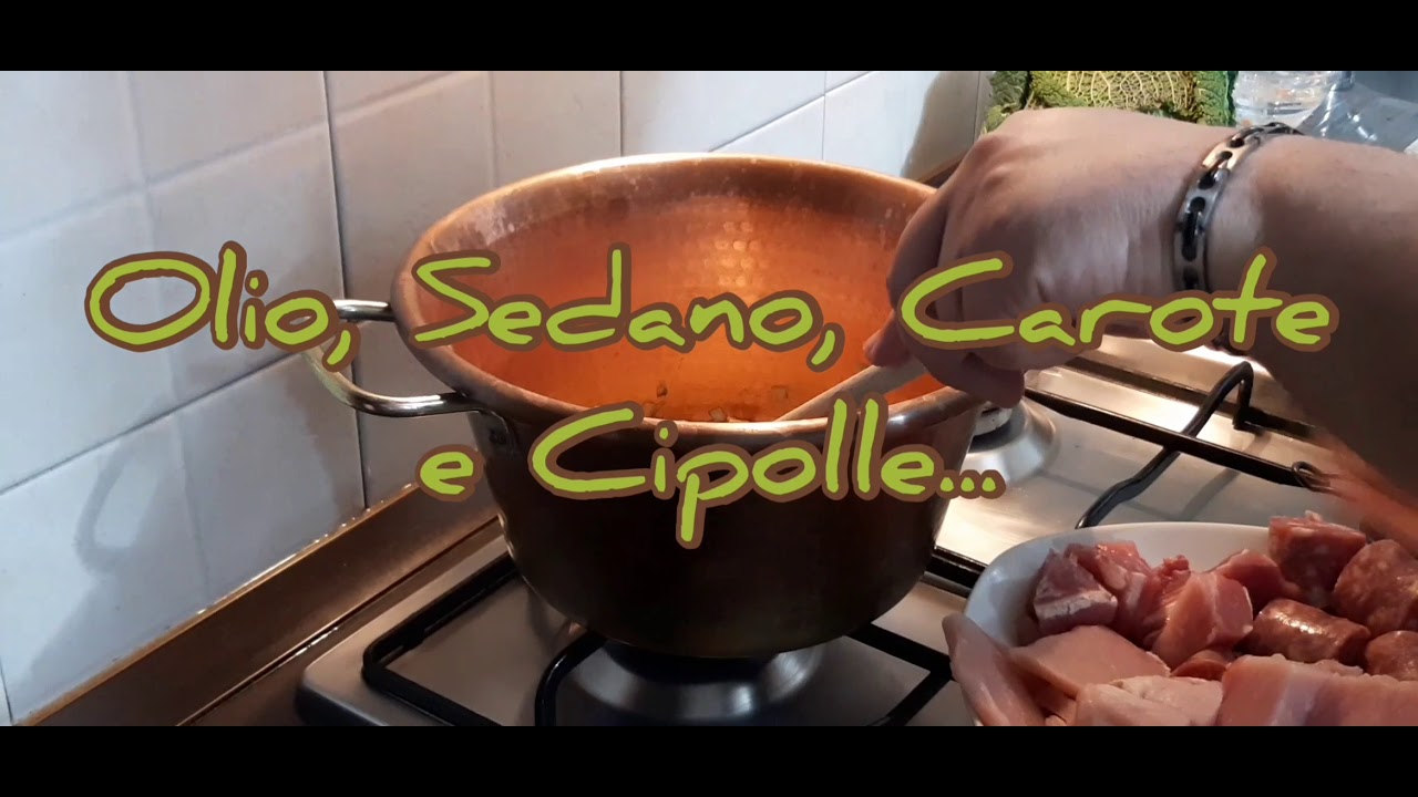 CASSOEULA MILANESE  BOTTAGGIO DI MAIALE E VERZE STUFATO pork and cabbage stew