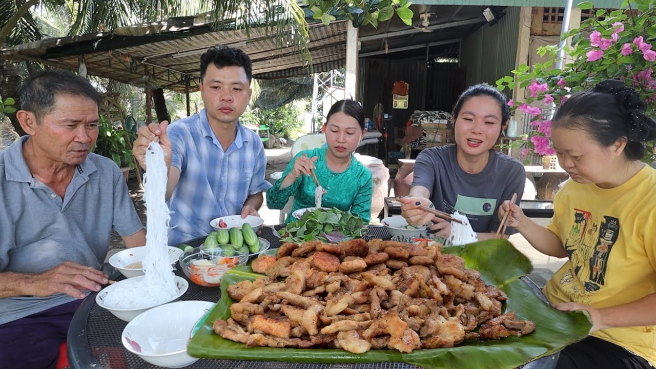 V467. Làm thử Bún Chả Hà Nội ăn 1 lần là ghiền luôn.