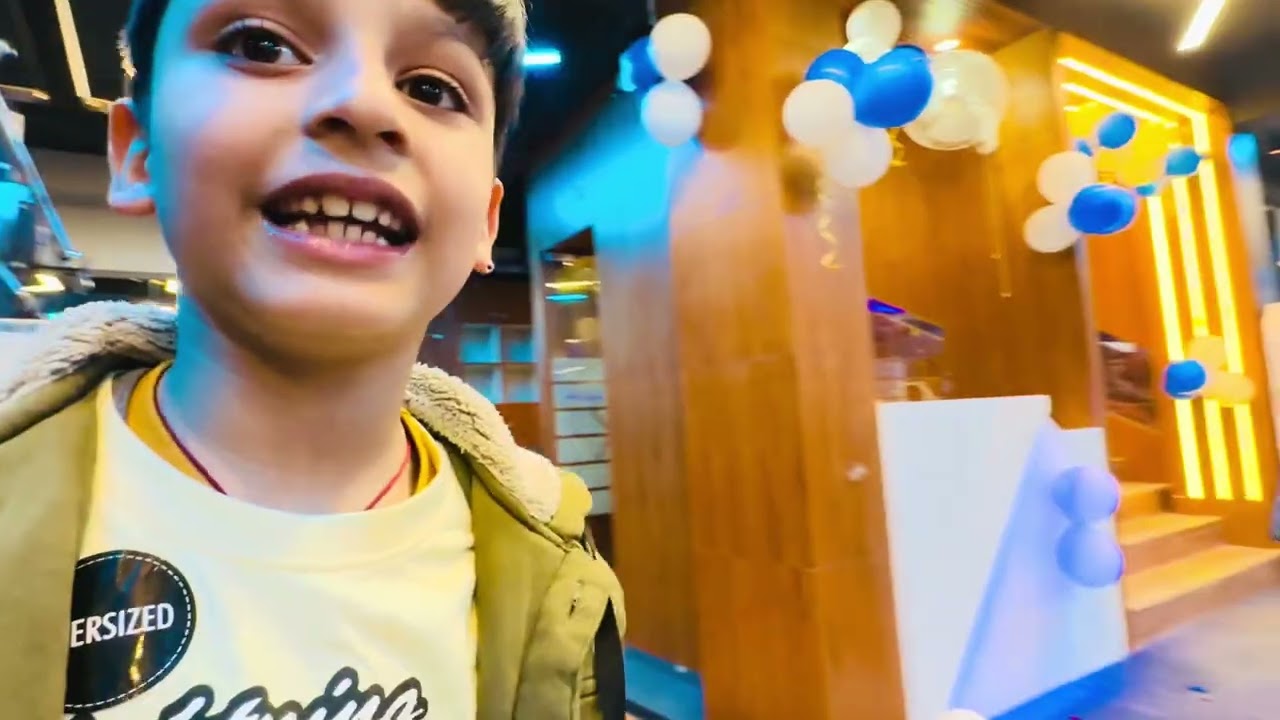 Me DABRA gaya Jym ki opening thi phir Bageshwardham ki katha me pahuncha phir shadi #vlog #yt #blog 