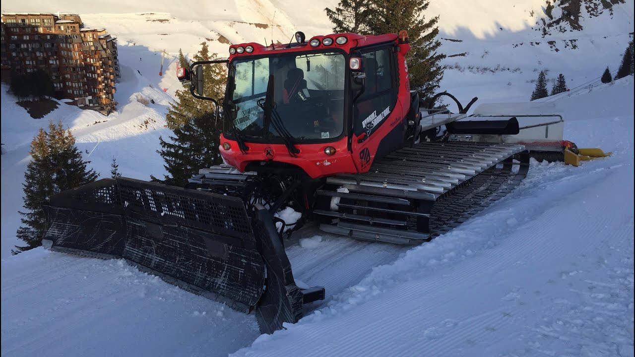 PISTENBULLY 400 PARK et 400 PARKPRO : les machines d'Avoriaz Snowzone en action