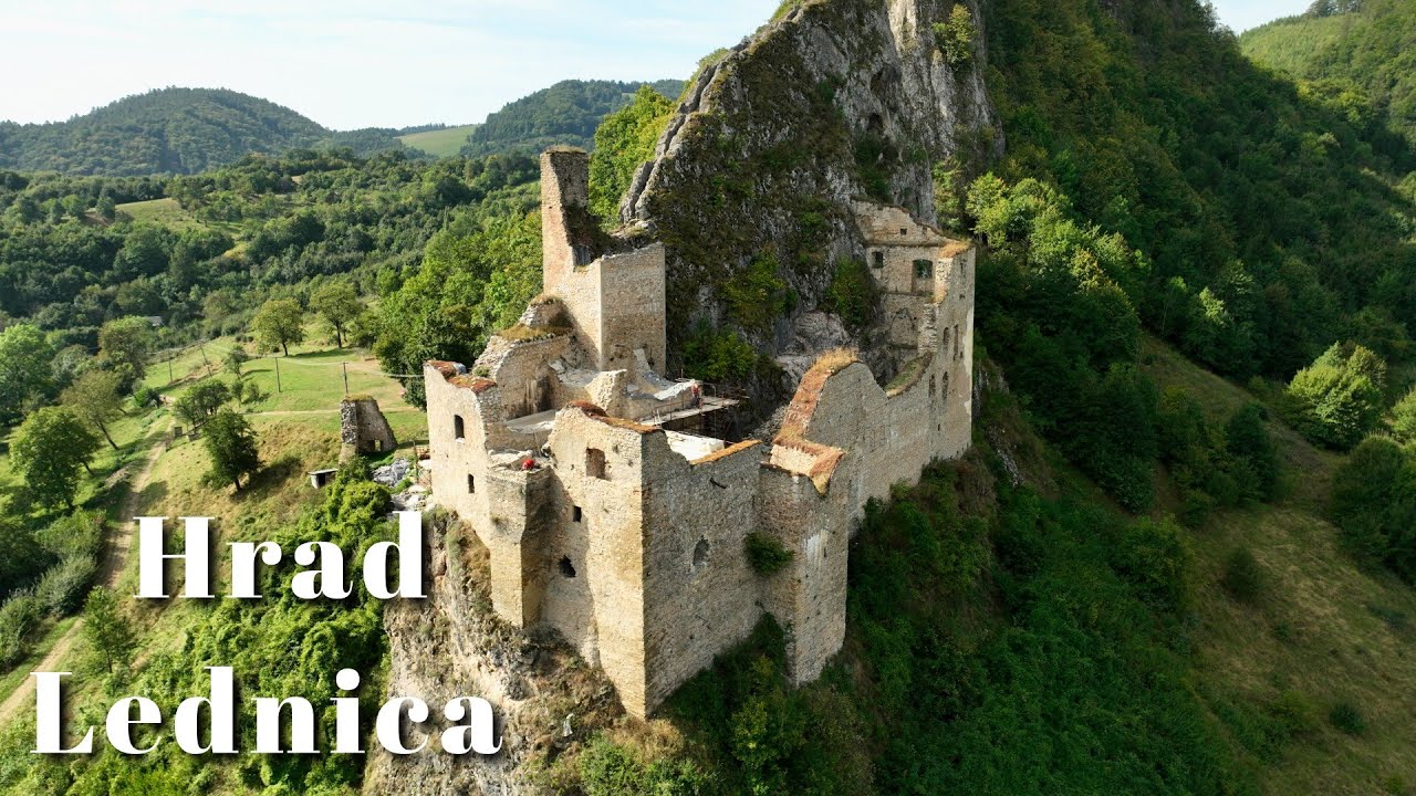 Hrad Lednica/Castle Lednica/Slovakia/4K