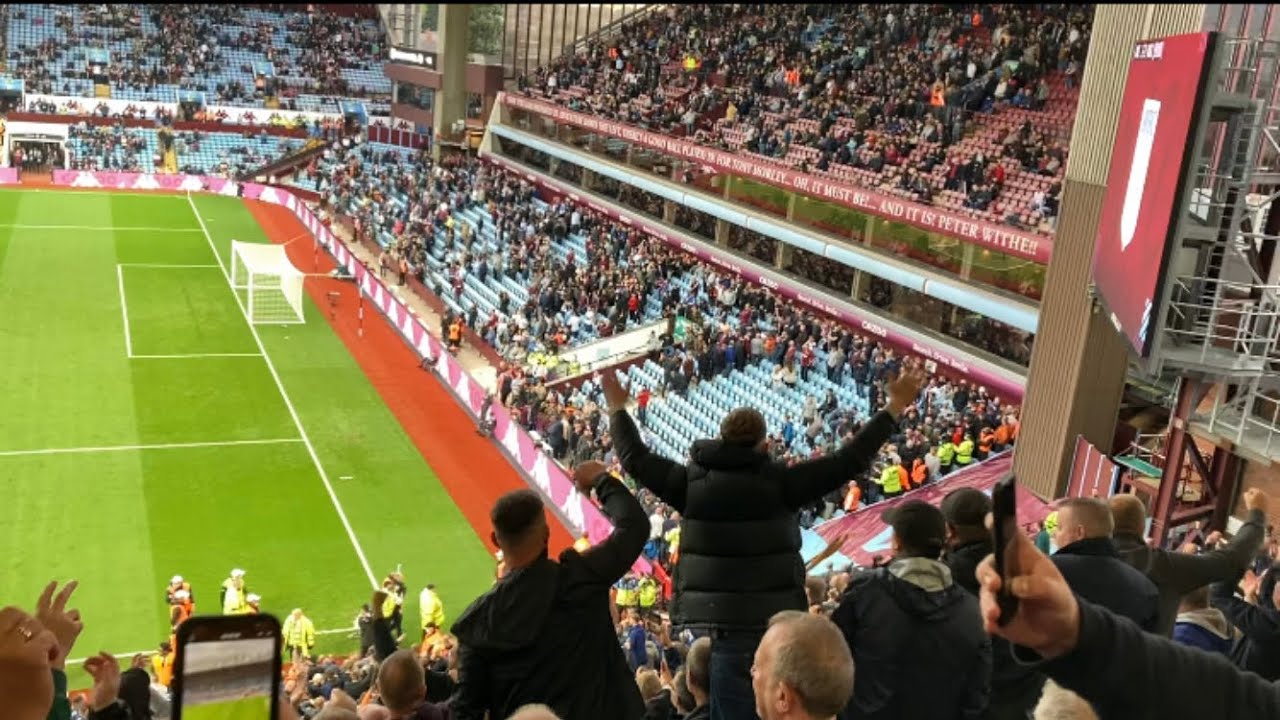 Wolves fans at Aston Villa away (16/10/21)