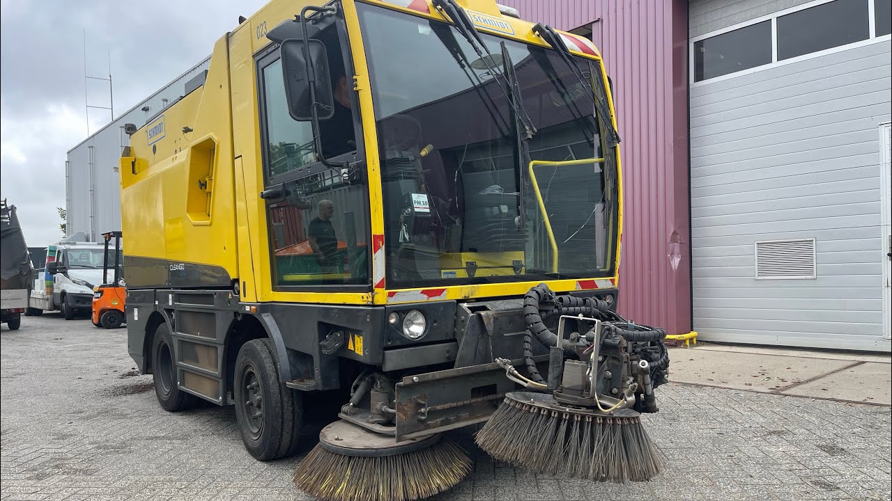 Veegmachine Schmidt Cleango 500 | Overheidsveiling Gemeente Hoorn