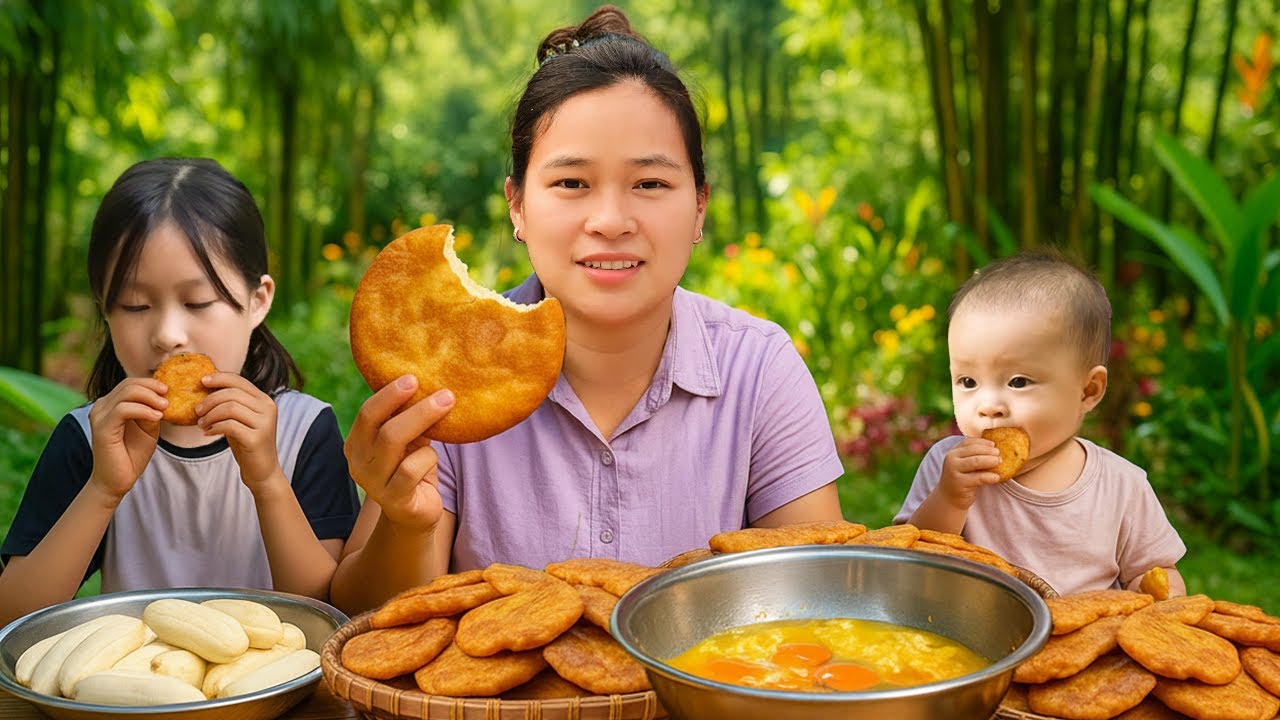 Cooking with Mom 🍌 | Easy Crispy Fried Banana Cakes from Our Garden Bananas