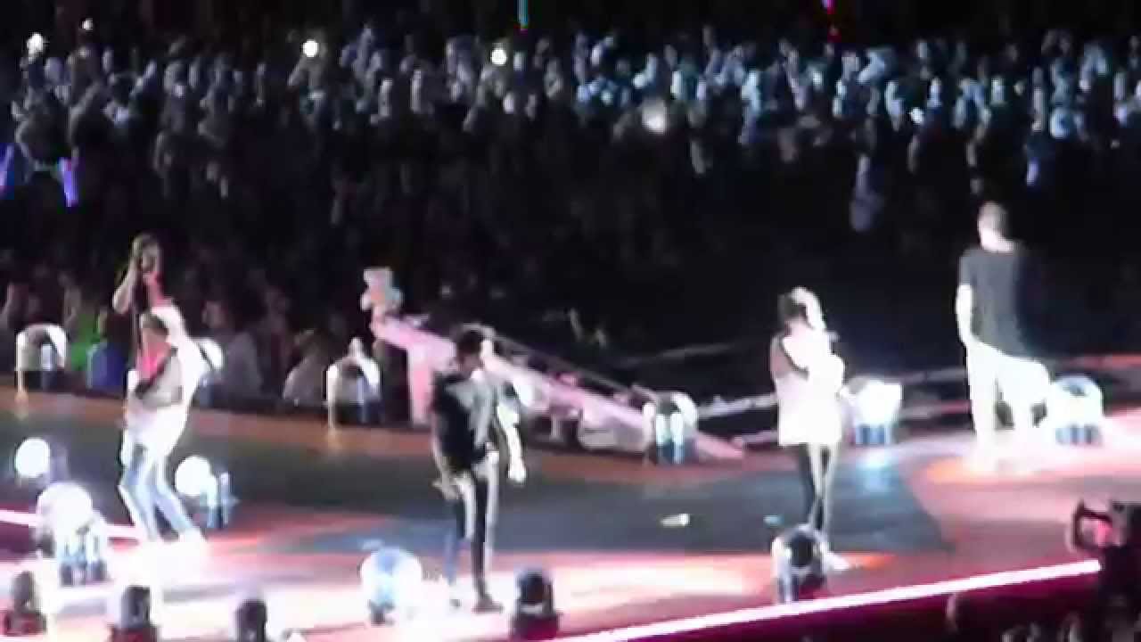 One Direction 8/9/14 Gillette stadium  part 1