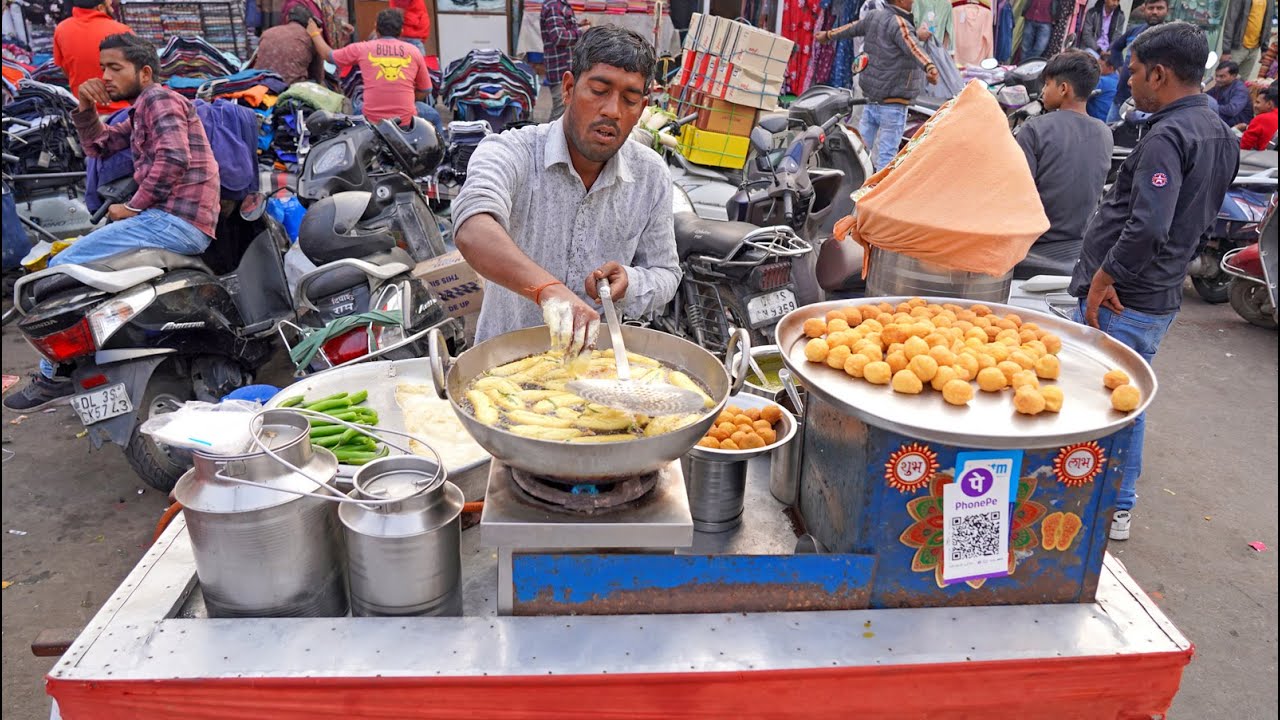 Unique Ram Ladoo & Giant Chilli Pakora of Delhi | Indian Street Food