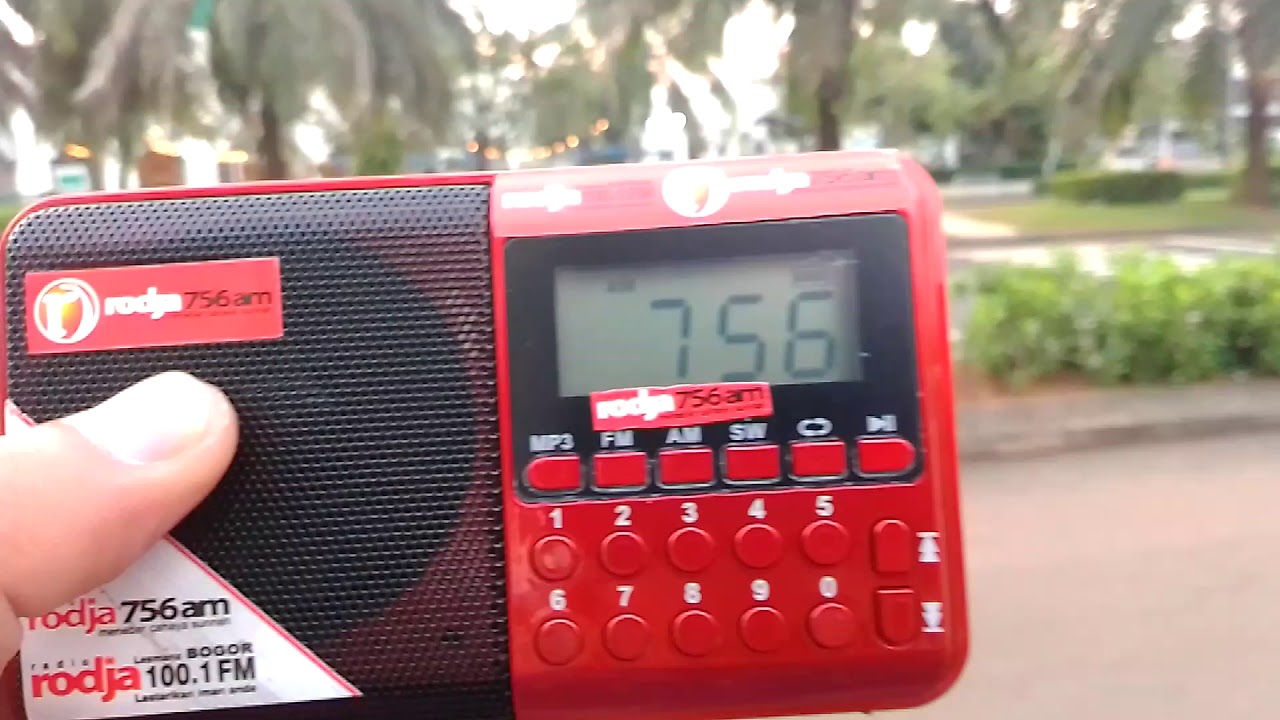 MENCOBA JARINGAN RADIO LESMANA 100.1FM.  DAN RADIO RODJA 756 AM