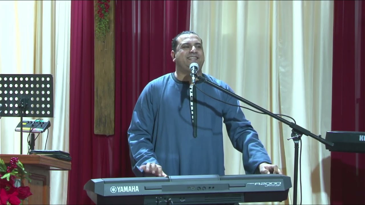 فتره تسبيح مع الاخ صموئيل فاروق من اجتماع الكنيسه الرسوليه في الكويت 2 يناير 2026 صموئيل 2 يناير