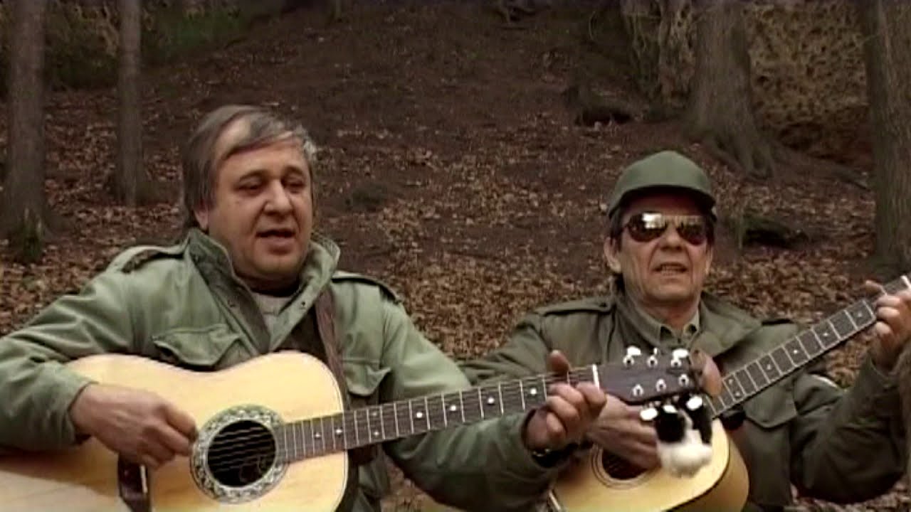 BÍLÉ SKÁLY - Na osadě hráli