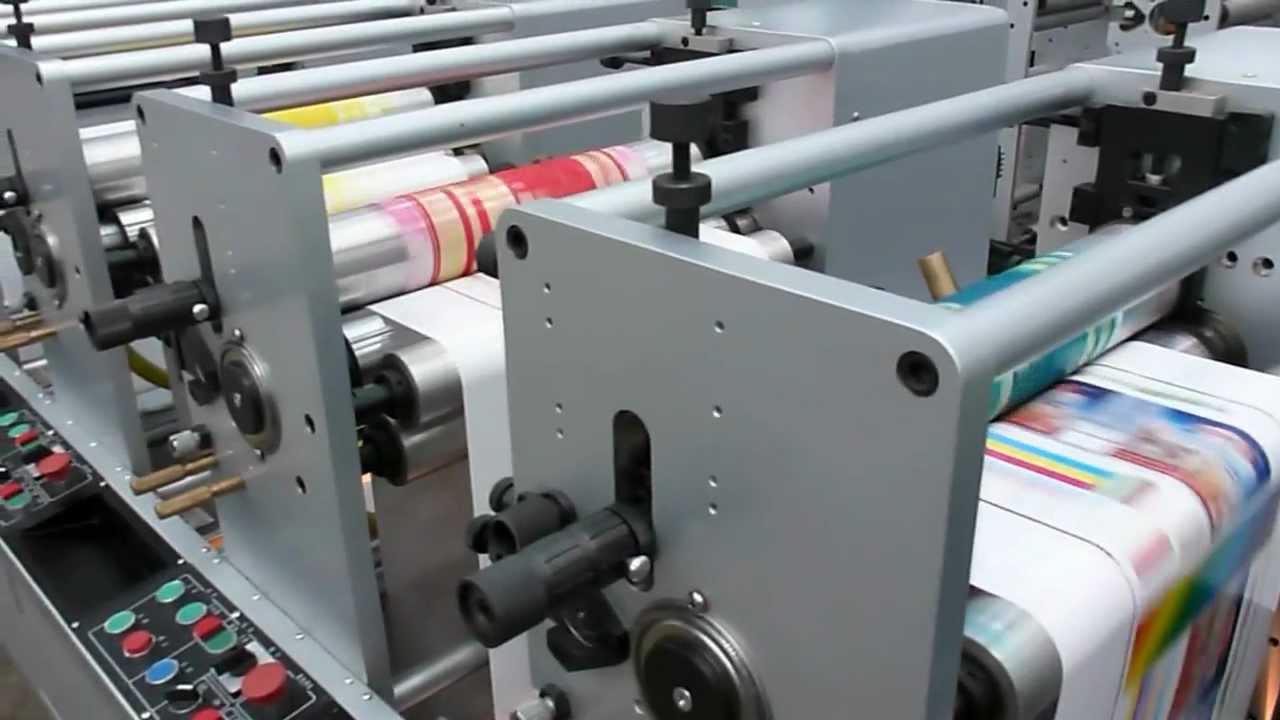 Machine pour l'impression d'&eacute;tiquettes Flexographique machine d'impression en bobine