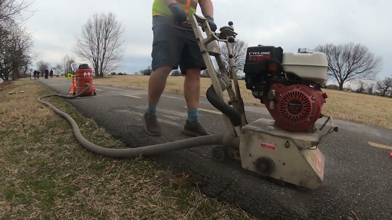 EDCO CPM-8 Crete Planer levels trail bumps