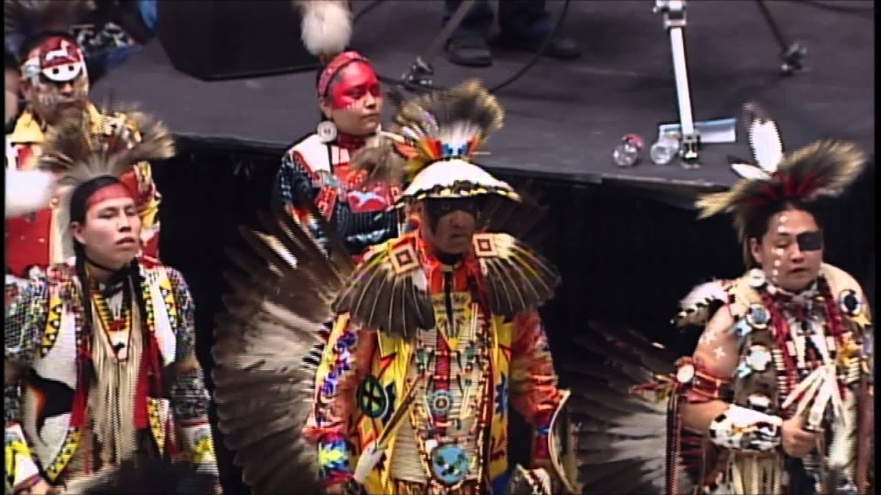 Traditional Special - 2013 Gathering of Nations Pow Wow - PowWows.com