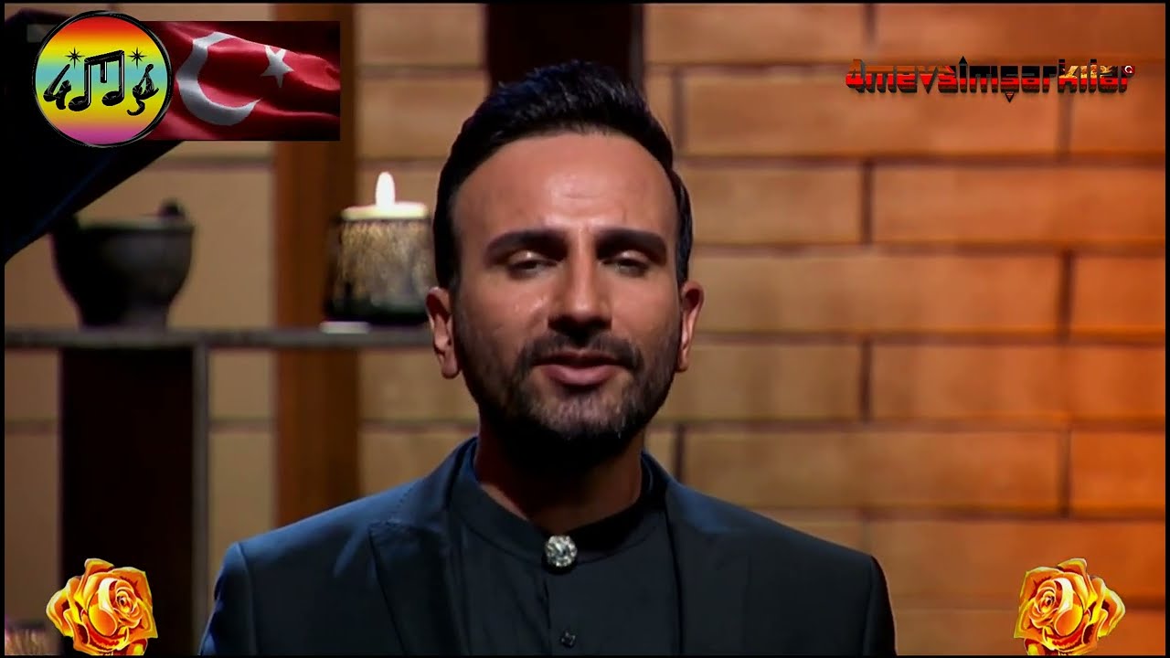 Ahmet Tuzlu'dan piyano eşliğinde solo okuma 
