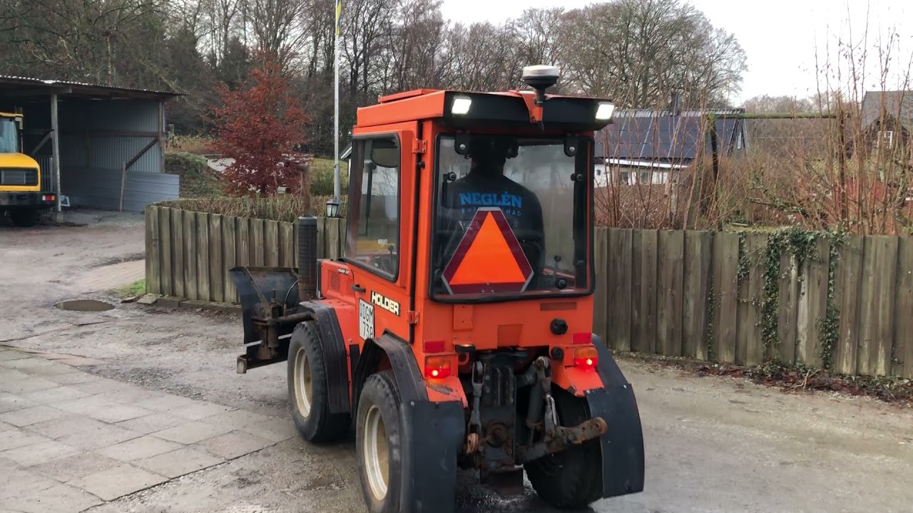 Köp Redskapsbärare Holder C 30 med redskap på Klaravik
