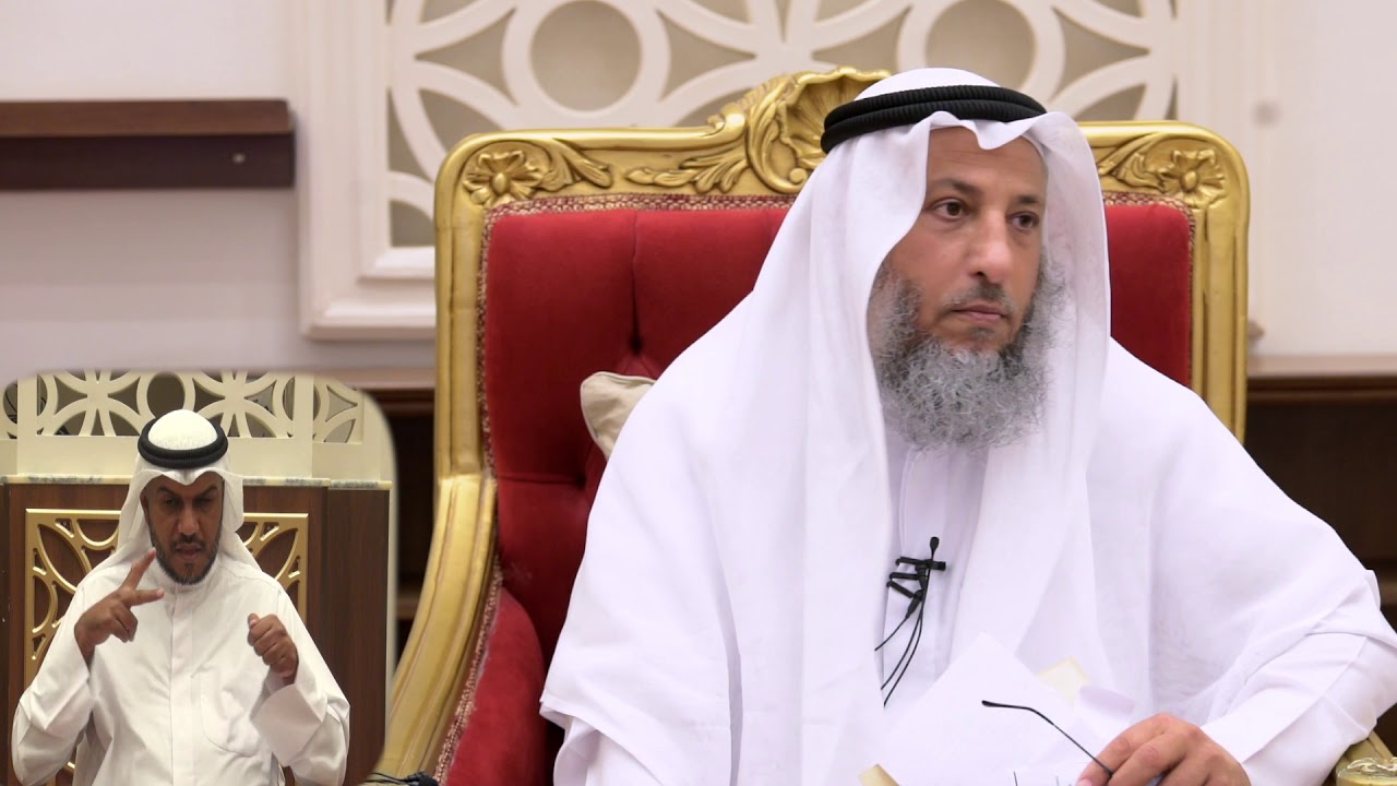 هل المرأة تقطع الصلاة على الرجل إذا مررت أمامة الشيخ د.عثمان الخميس