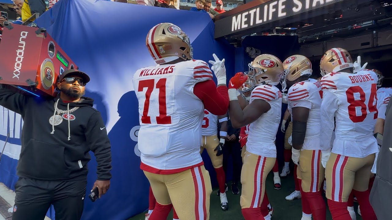 #49ers #bumpboxx Week 9 vs NYG Trent Williams leads the team out with #KendrickBourne #MacJones