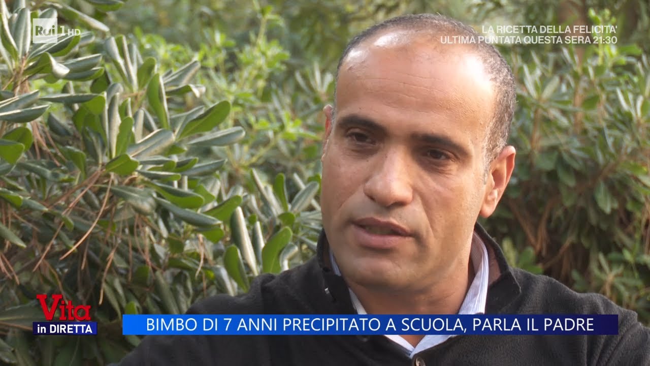 Bimbo di 7 anni precipitato a scuola, le parole del padre - Vita in diretta 16/10/2025